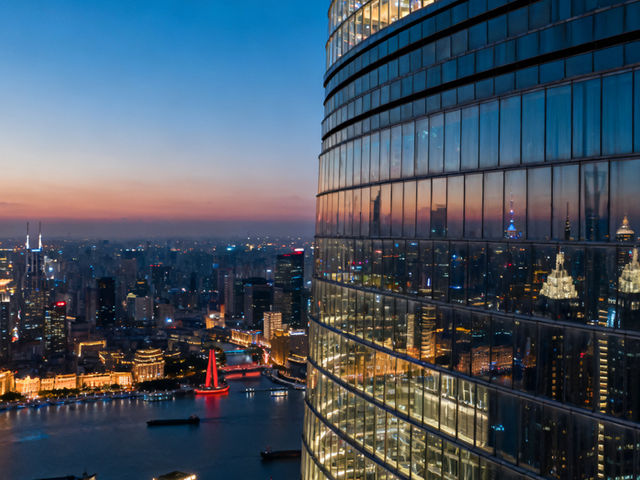 Night Cruise on Huangpu River: Shanghai’s Dazzling Skyline Spectacle