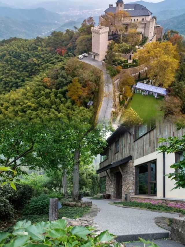 雲端秘境，裸心而居