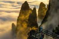 莽山旅遊區1700米山頂見證浪漫日出