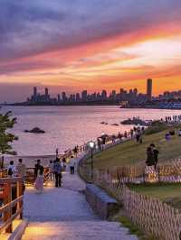 在青島邂逅電影感十足的藍調浪漫