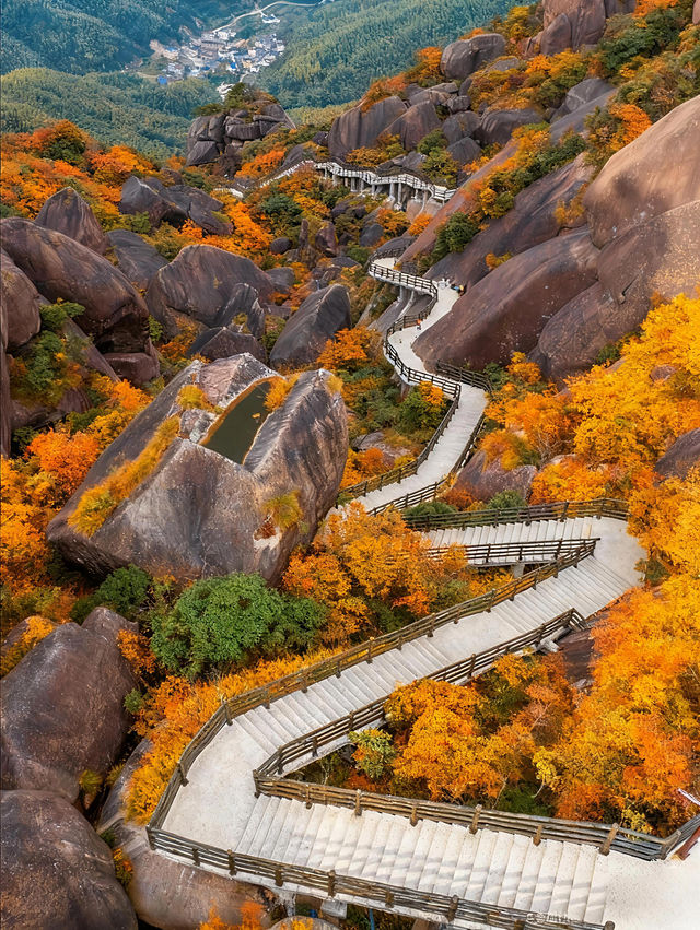 江西靈山 | 比黃山寧靜比武當神秘!本地人私藏的徒步天堂 江西靈山 | 比黃山寧靜比武當神秘!本地人私藏的徒步天堂