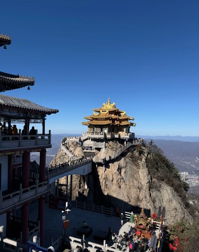 金頂映雲海，仙山藏道心——老君山邀你赴一場天地之約