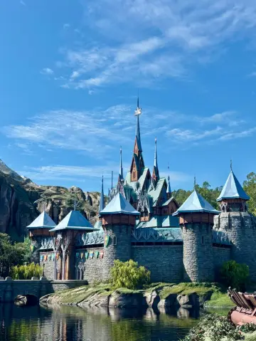 Hong Kong Disneyland Former Staff's Sincere Advice!