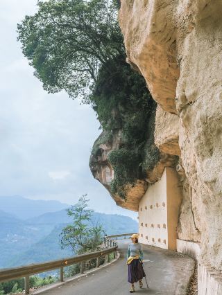 Compared to Qingcheng Mountain, I love the mountains and fields of Mabian hidden in the sea of ​​clouds even more…