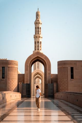 Follow the camera's footsteps and check in at the same Oman scenery featured by the BBC?