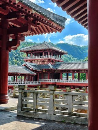 Help! Even with a 3k monthly salary, you can have a blast visiting 4 cities. September reverse budget travel to hidden gems