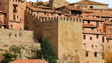 Albarracín | A medieval red stone town in Spain, like a painting at every turn — traveler post in Spain