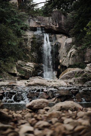 Shiliang Waterfall | Plenty of rustic charm; aside from the slight disappointment during the dry season, it