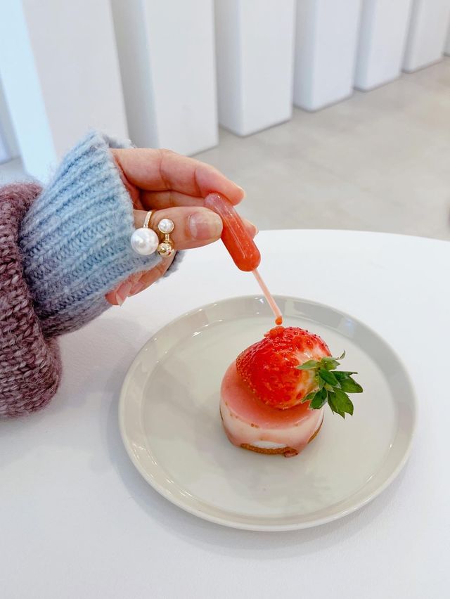 【福岡カフェ】ROOTHのあまおうが始まったよい 🍓 【福岡カフェ】ROOTHのあまおうが始まったよい 🍓