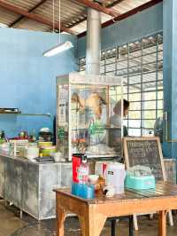 ร้านก๋วยเตี๋ยวเป็ด หน้าอนุบาลสองจันทบุรี ❤️