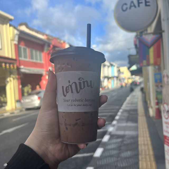 Escape the crowd - Phuket Old Town🏝️