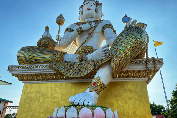 バンコク近郊の美しい寺院、ワット・サマーン・ラッタナーラーム
