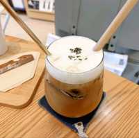 台北咖啡廳結合眼鏡行_凝視咖啡