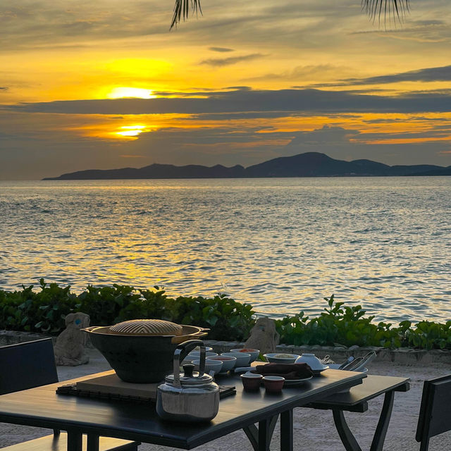 Premium Moo-Ka-Ta on the Beach (หมูกระทะ) 