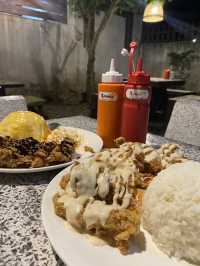 ข้าวไก่กรอบพี่เน่