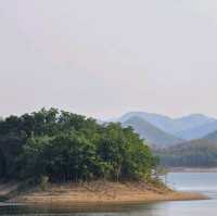 ลานกางเต็นท์ อุทยานแห่งชาติแก่งกระจาน จ.เพชรบุรี