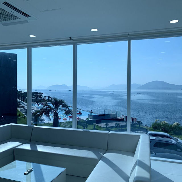 거제도의 인피니티풀 펜션, 비커밍펜션