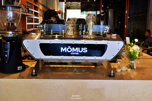 MŌMUS COFFEE ภูเก็ต