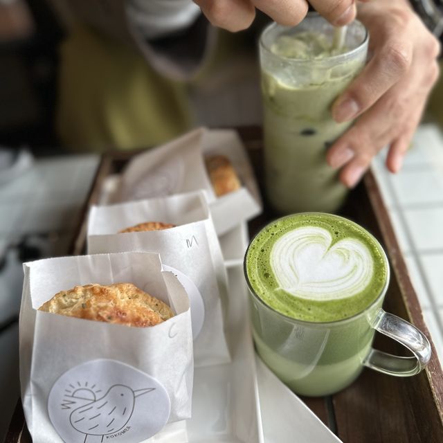 신창풍차해안도로 보고 코코메아에서 맛있는 미트파이먹기