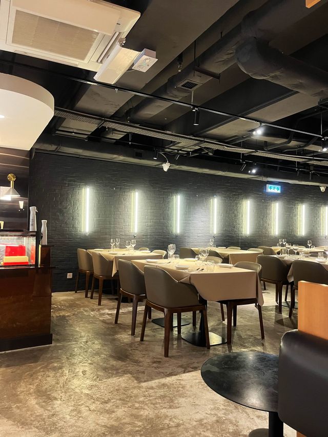 浪漫情調🌹高質三層架tea set下午茶🥂🍰無可挑剔🤩  🦪Feast Oyster Bar  