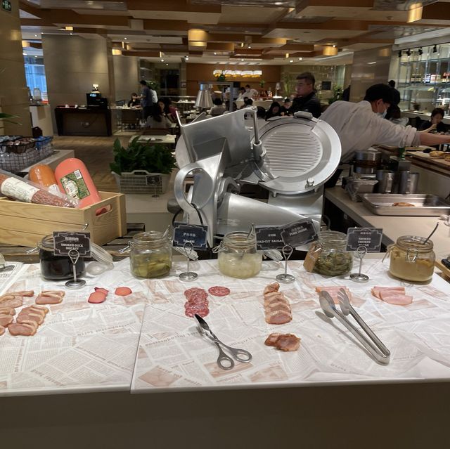 上海浦東喜來登油油酒店