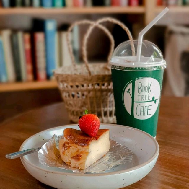 Booktree Library & Café