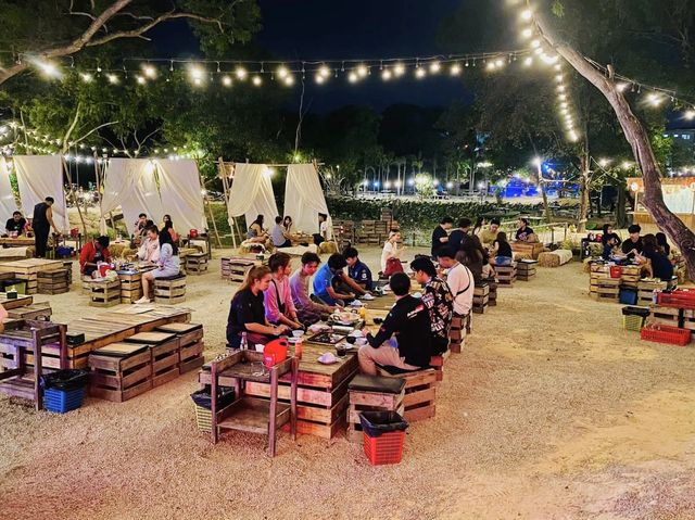 ร้านนั่งชิลพัทยา ฟังเพลงสุดฟิน หมูกระทะสุดแซ่บ