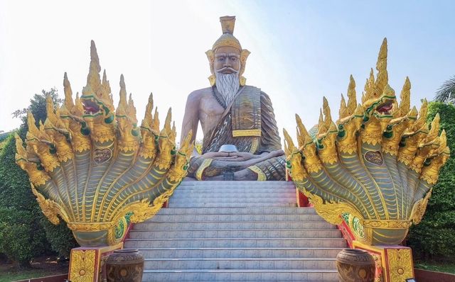 อุทยานพระฤาษี องค์ใหญ่ที่สุดในโลก