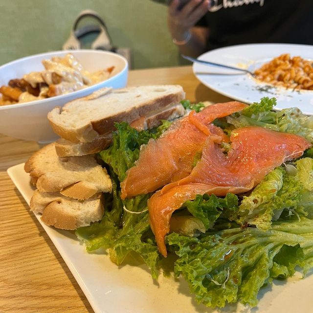 📍香港旺角｜AnyMomentCafé · 舒緩壓力好去處！旺角高質樓上Cafe！每樣Cafe餐點都好好食🤤