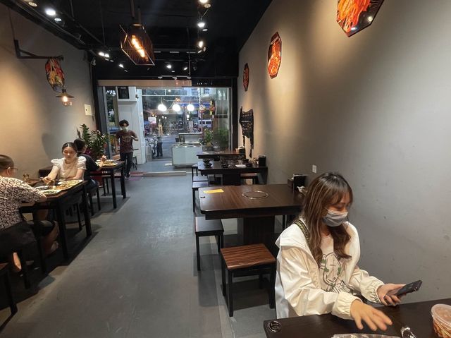 臺中北屯 川味烤魚&烤串 川麵道總店/昌平路一段250號/四川味/大陸燒烤/美蛙魚頭／四川烤魚／酸菜魚／夫妻肺片，大陸烤肉，昌菜/川菜熱炒