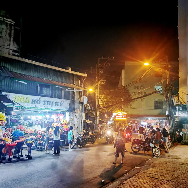 Flower market Vietnam