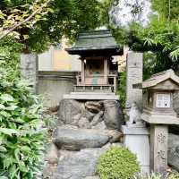 【大阪府】インパクト抜群の難波八阪神社を参拝！