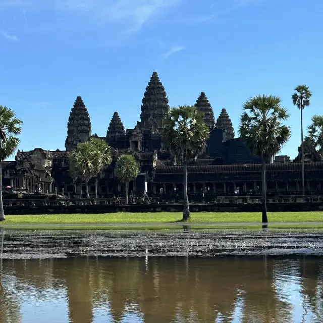 A Day Amidst Angkor’s Eternal Beauty 