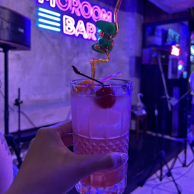 Chill with Friends - Nostalgia and Cocktails