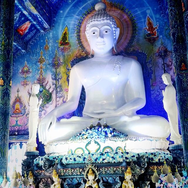 Chasing colours at Chiang Rai