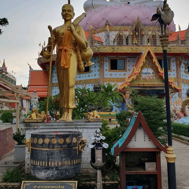 ไหว้พระองค์ใหญ่ @ วัดหัวถนน อ.สะเดา