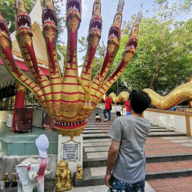 ไหว้พระและชมวิวสวยๆ ที่วัดพระใหญ่ พัทยา