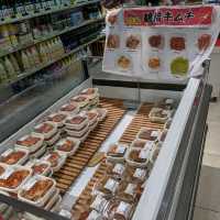 御幸戎神社と、御幸通中央( OSAKA KOREA TAWN）の【 LEE MART 】で、キムチと韓国食材を買い物。