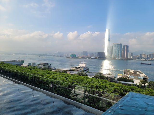 Four Seasons Hotel Hong Kong 🌸✨
