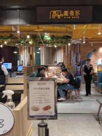 ［新竹/竹北］饗泰多 Siam More 泰式風格餐廳 竹北遠百店🐘｜推爆爽辣炒牛 又辣又下飯 超好吃！ 