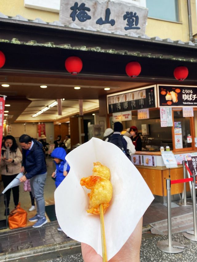 Must eat in Ninenzaka Kyoto 🍭🍢🥧🍮