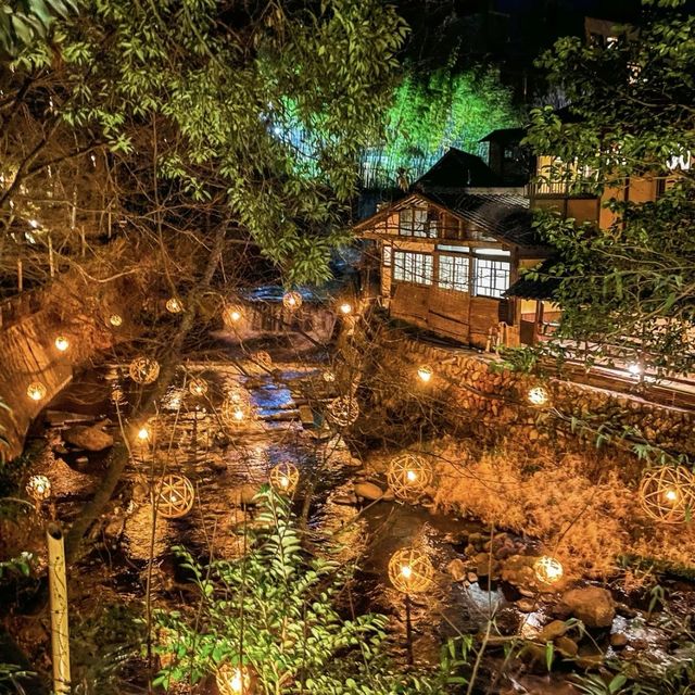 【熊本】有名温泉街の冬の幻想的な風景