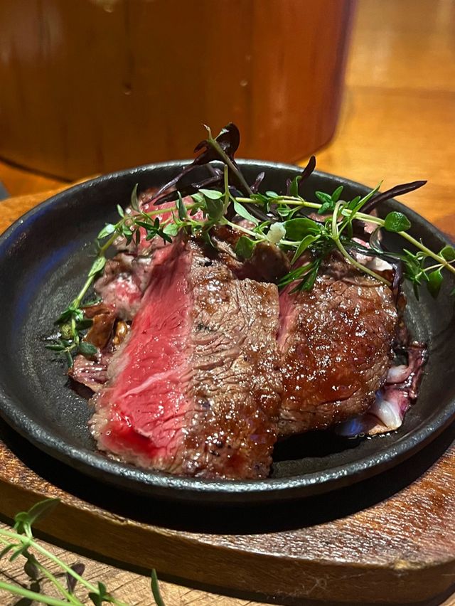 【福岡グルメ】お肉とスイーツを楽しめる“夜のアフタヌーンティー“