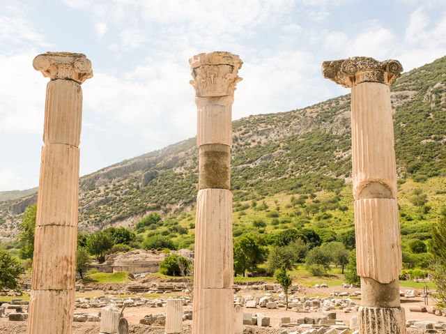 Library of Celsus: Ancient Marvel in Turkey 🇹🇷