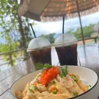 ยุ้งฉางคาเฟ่ คาเฟ่ทุ่งดอกปอเทืองกลางเมืองจันทบุรี
