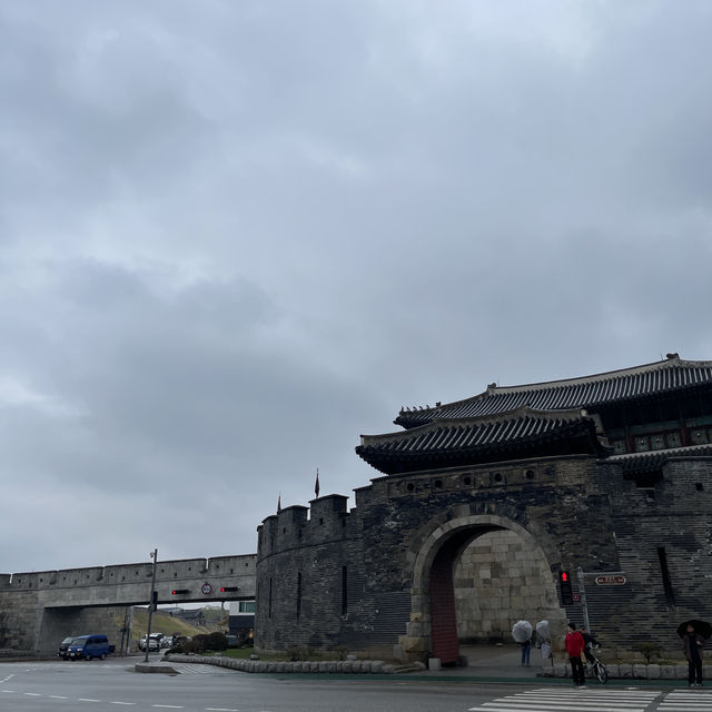 Suwon Palace