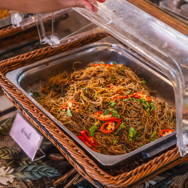 บุฟเฟ่ต์ขนมจีน 89 เชียงใหม่รวมน้ำดื่มและของทานเล่น