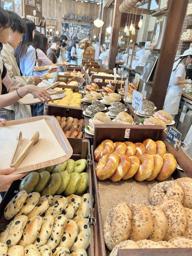 가장 핫한 카페 런던베이글 뮤지엄🥯