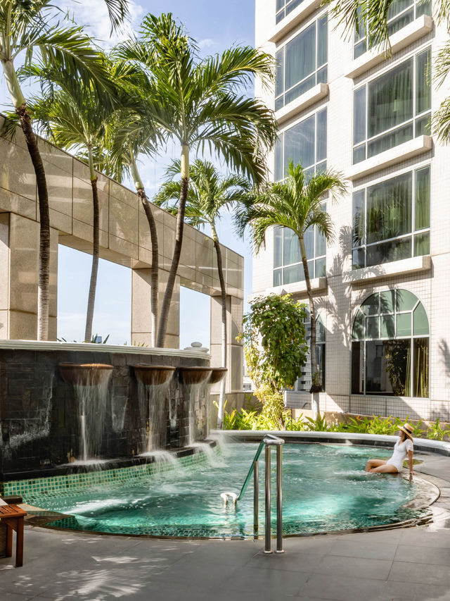 Conrad Bangkok ที่พักสุดหรู 5 ดาวใจกลางกรุงเทพ