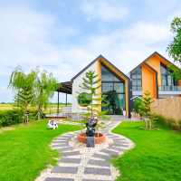 บ้านพลอยคาเฟ่